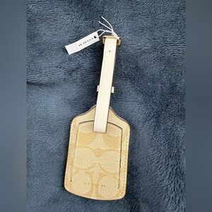 NWT COACH Signature Canvas Luggage Tag CF888 Gold / Light Khaki / Chalk